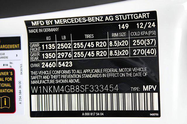 used 2025 Mercedes-Benz GLC 300 car, priced at $58,995