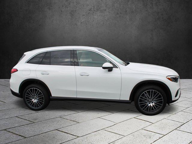 new 2025 Mercedes-Benz GLC 300 car, priced at $58,995