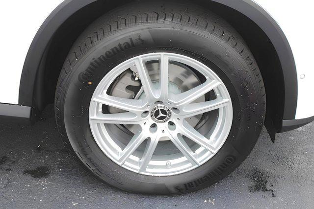 new 2025 Mercedes-Benz GLC 300 car, priced at $54,585