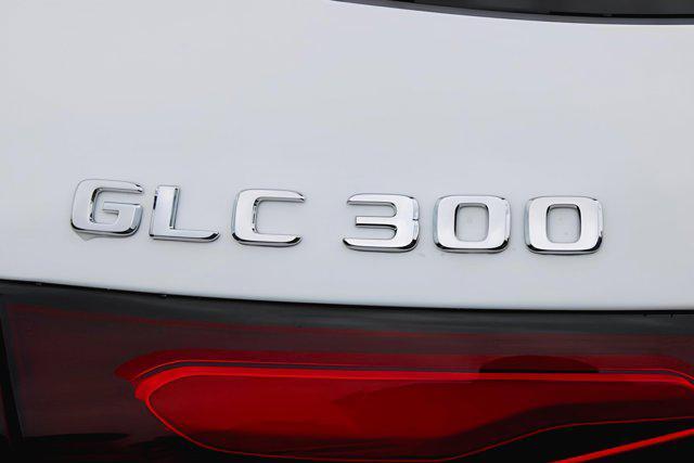 new 2025 Mercedes-Benz GLC 300 car, priced at $54,585