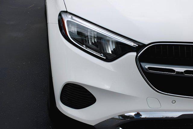 new 2025 Mercedes-Benz GLC 300 car, priced at $54,585