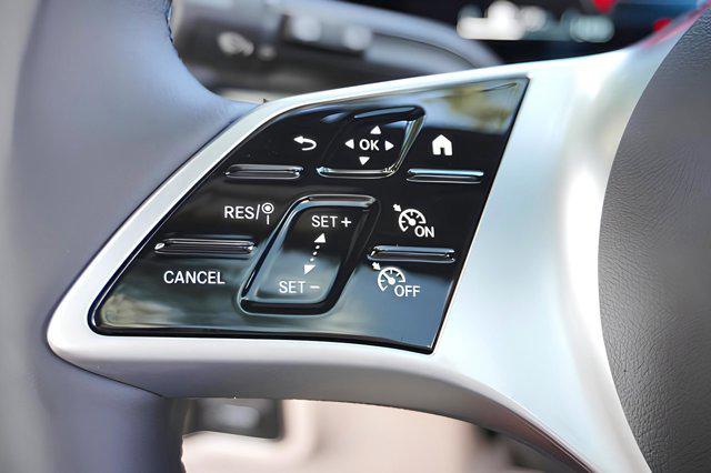 new 2025 Mercedes-Benz GLA 250 car, priced at $45,650