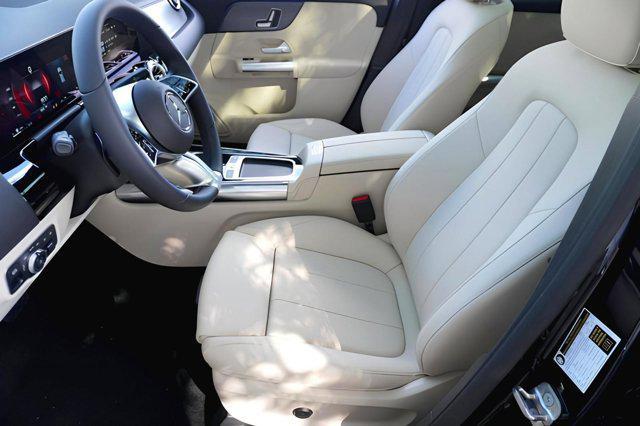 new 2025 Mercedes-Benz GLA 250 car, priced at $45,650