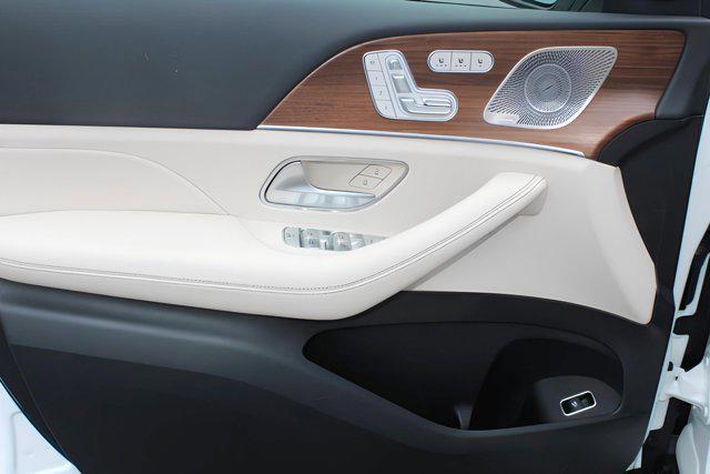 used 2025 Mercedes-Benz GLE 350 car, priced at $70,965