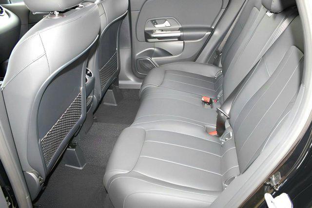 new 2025 Mercedes-Benz GLA 250 car, priced at $42,250