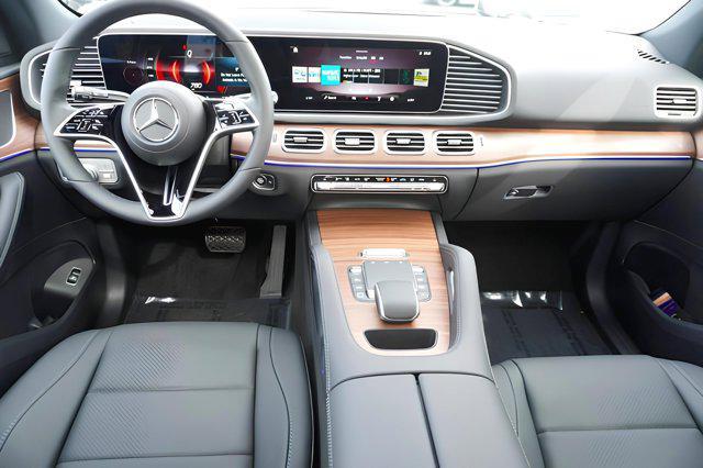 new 2025 Mercedes-Benz GLE 450 car, priced at $74,645