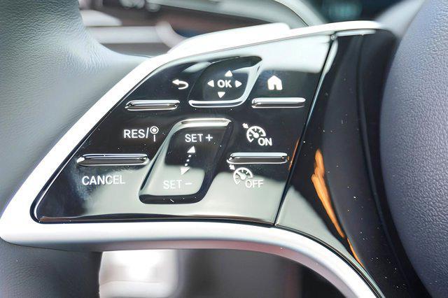 new 2025 Mercedes-Benz GLE 450 car, priced at $74,645