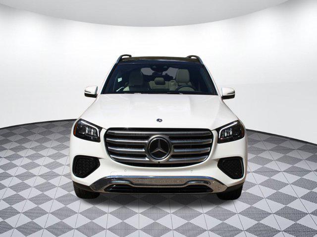 new 2025 Mercedes-Benz GLS 450 car, priced at $92,425