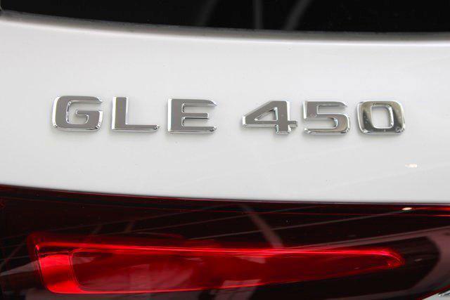 new 2025 Mercedes-Benz GLE 450 car, priced at $95,785