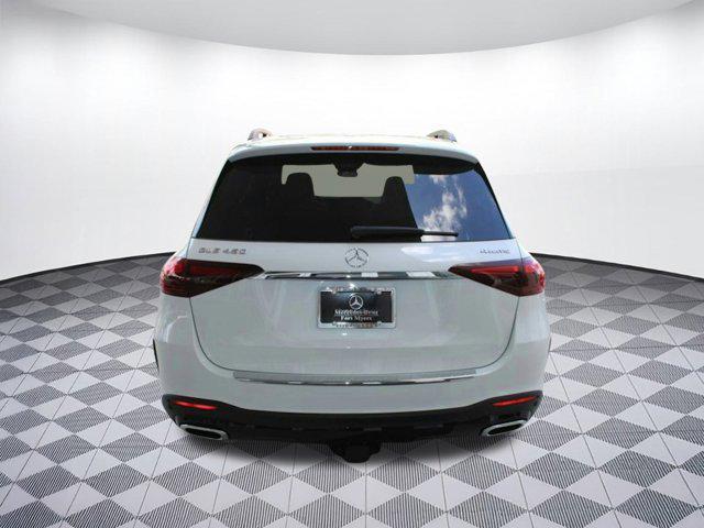 new 2025 Mercedes-Benz GLE 450 car, priced at $95,785