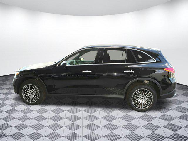 new 2025 Mercedes-Benz GLC 300 car, priced at $53,725