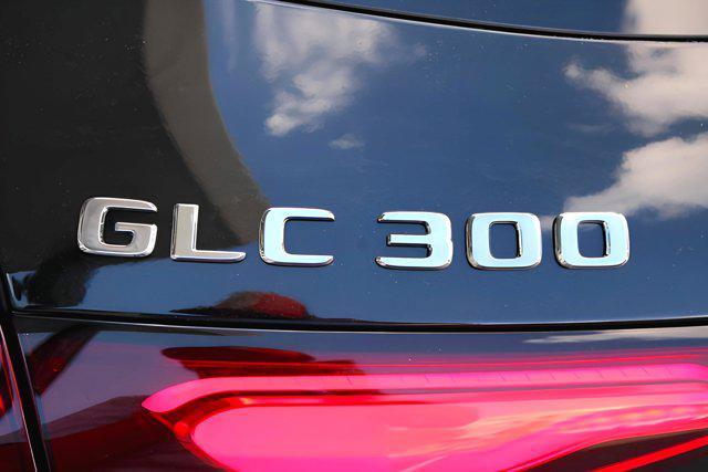 new 2025 Mercedes-Benz GLC 300 car, priced at $53,725