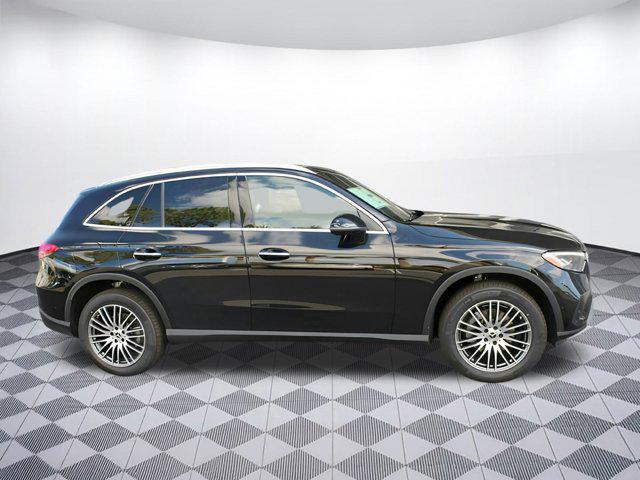 new 2025 Mercedes-Benz GLC 300 car, priced at $53,725