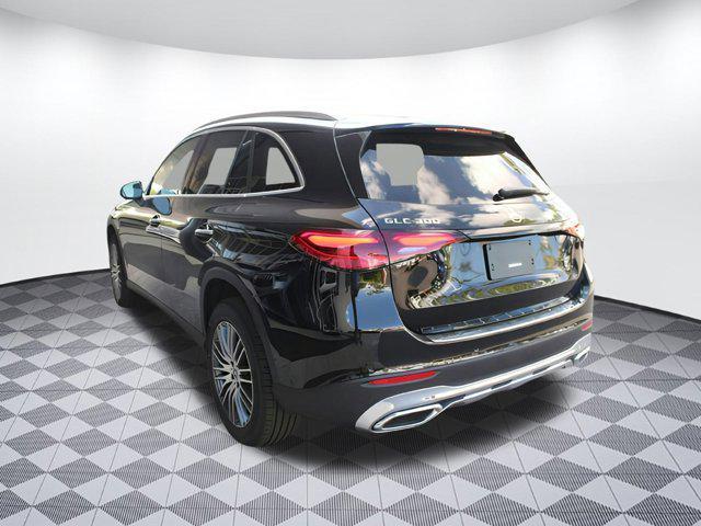 new 2025 Mercedes-Benz GLC 300 car, priced at $53,725