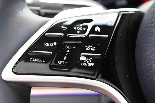 new 2025 Mercedes-Benz GLE 450 car, priced at $86,980