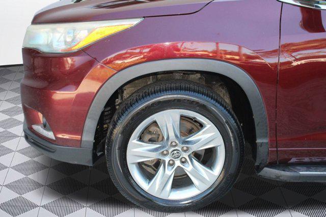 used 2016 Toyota Highlander car, priced at $14,899