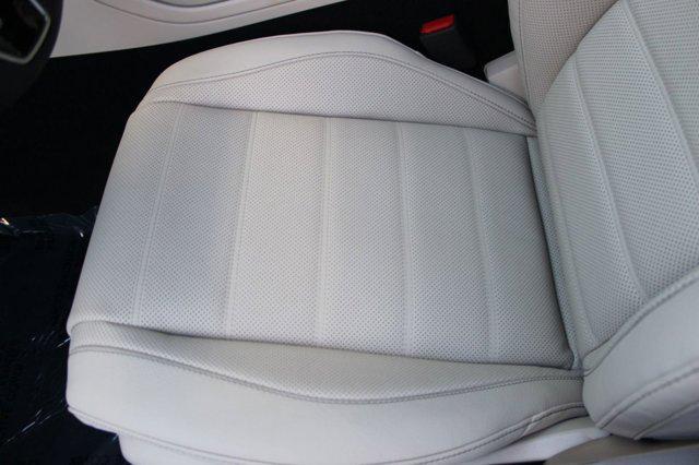 new 2026 Mercedes-Benz GLE 450 car, priced at $92,245