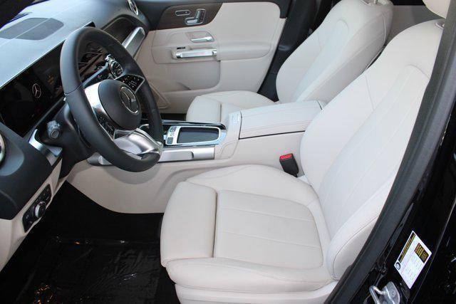 new 2025 Mercedes-Benz GLB 250 car, priced at $49,580