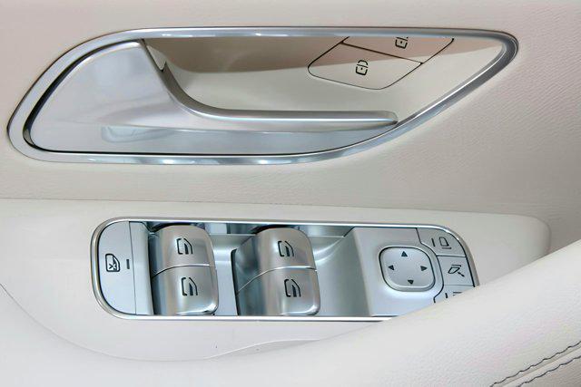 new 2025 Mercedes-Benz GLE 350 car, priced at $75,085