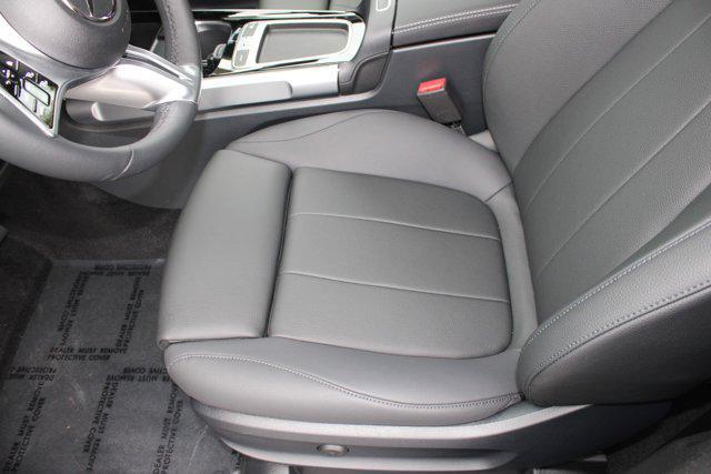 new 2025 Mercedes-Benz GLB 250 car, priced at $48,645