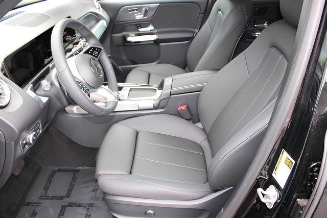 new 2025 Mercedes-Benz GLB 250 car, priced at $48,645