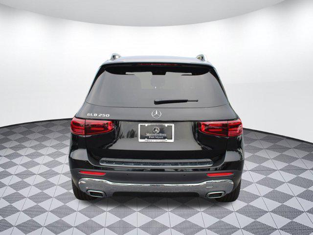 new 2025 Mercedes-Benz GLB 250 car, priced at $48,645