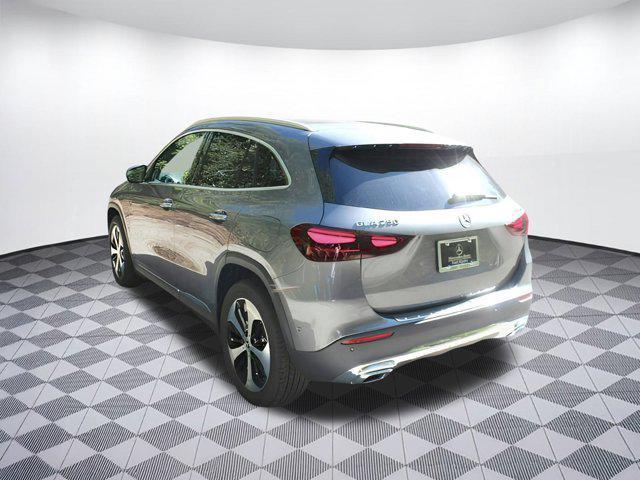 new 2025 Mercedes-Benz GLA 250 car, priced at $51,620