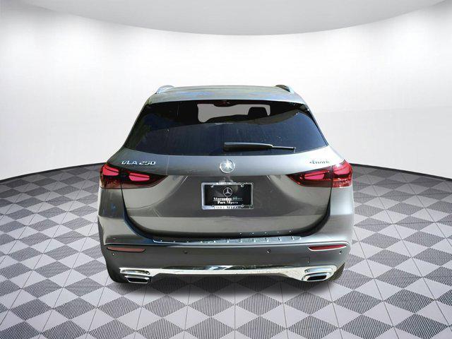 new 2025 Mercedes-Benz GLA 250 car, priced at $51,620