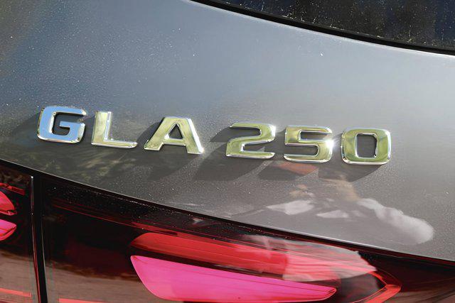 new 2025 Mercedes-Benz GLA 250 car, priced at $51,620