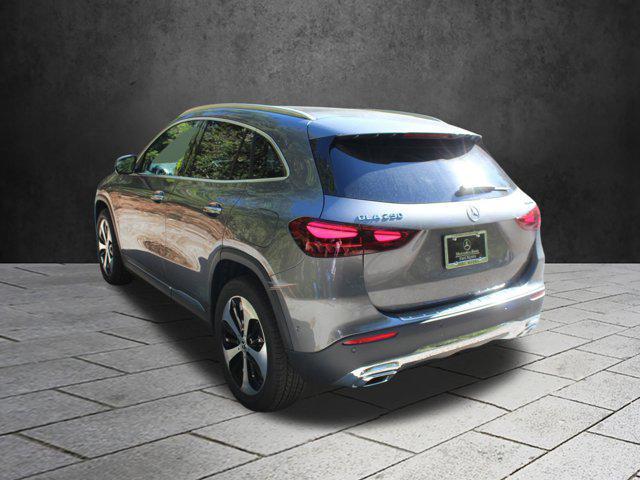 new 2025 Mercedes-Benz GLA 250 car, priced at $51,620