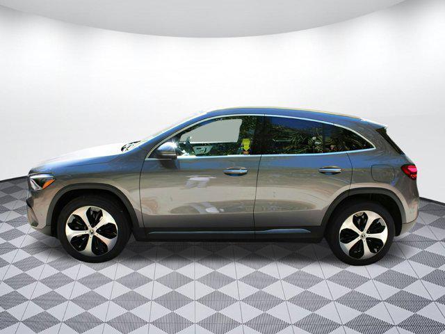 new 2025 Mercedes-Benz GLA 250 car, priced at $51,620