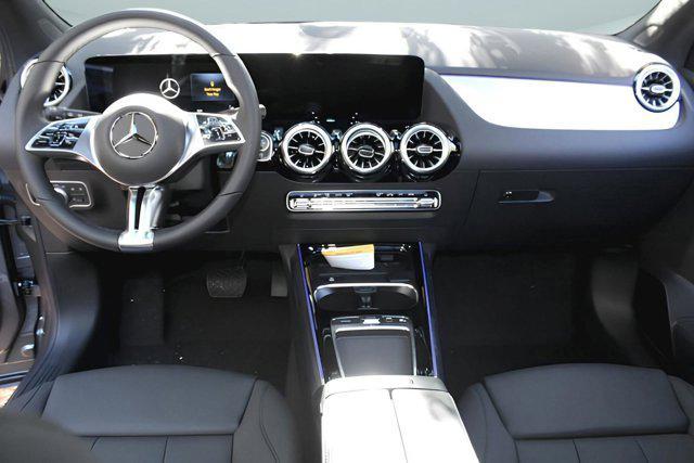 new 2025 Mercedes-Benz GLA 250 car, priced at $51,620