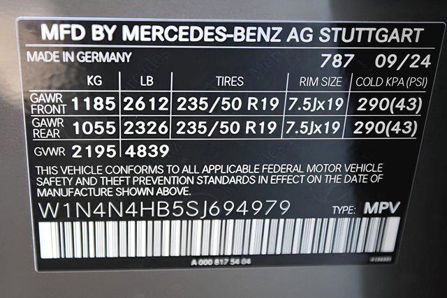 new 2025 Mercedes-Benz GLA 250 car, priced at $51,620