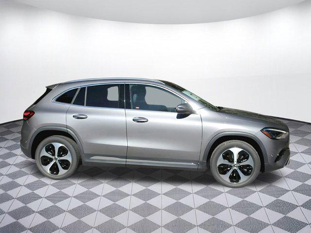 new 2025 Mercedes-Benz GLA 250 car, priced at $51,620