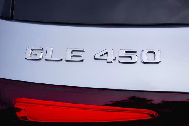 new 2025 Mercedes-Benz GLE 450 car, priced at $75,795