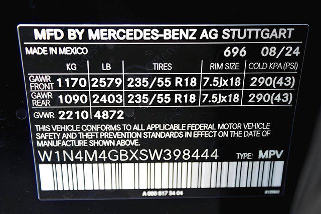 new 2025 Mercedes-Benz GLB 250 car, priced at $48,645