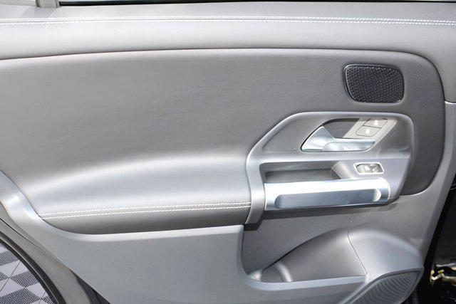 new 2025 Mercedes-Benz GLB 250 car, priced at $48,645