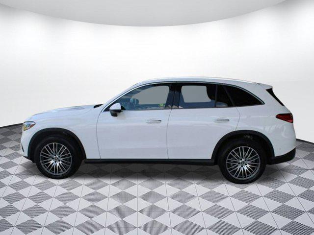 new 2025 Mercedes-Benz GLC 300 car, priced at $56,375