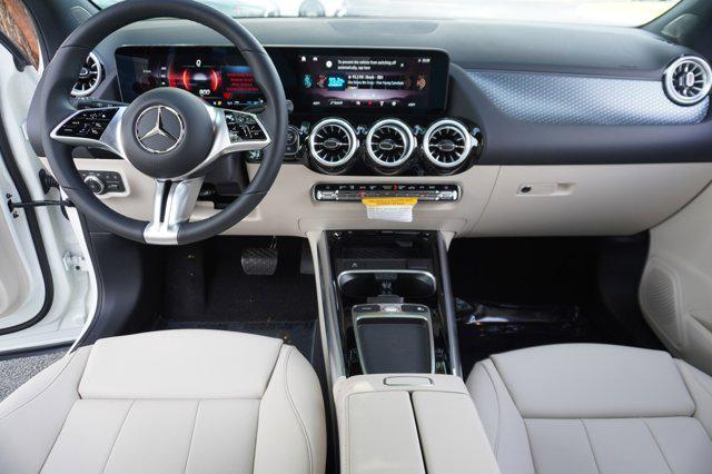 new 2025 Mercedes-Benz GLA 250 car, priced at $45,650