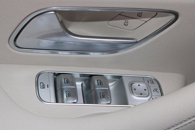 new 2025 Mercedes-Benz GLS 450 car, priced at $92,690