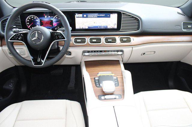 new 2025 Mercedes-Benz GLS 450 car, priced at $92,690