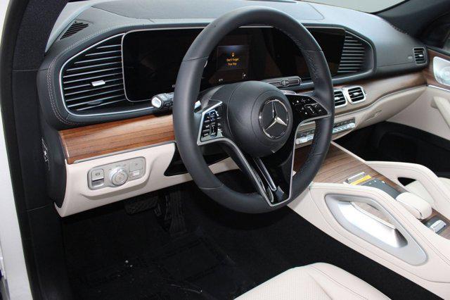 new 2025 Mercedes-Benz GLS 450 car, priced at $92,690