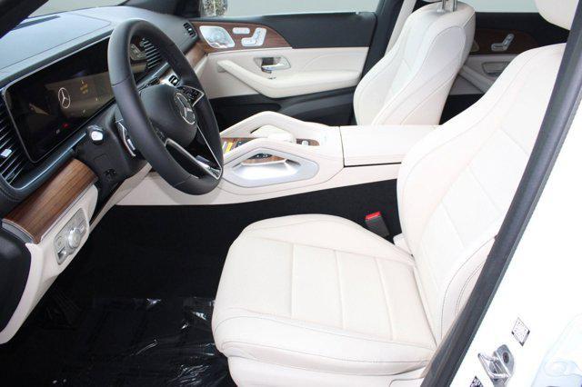 new 2025 Mercedes-Benz GLS 450 car, priced at $92,690