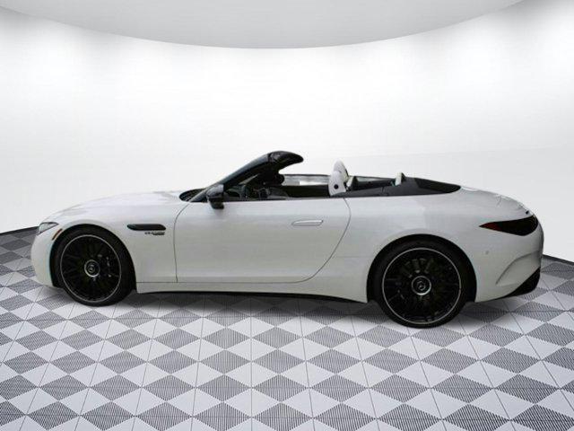 new 2025 Mercedes-Benz AMG SL 55 car, priced at $173,390
