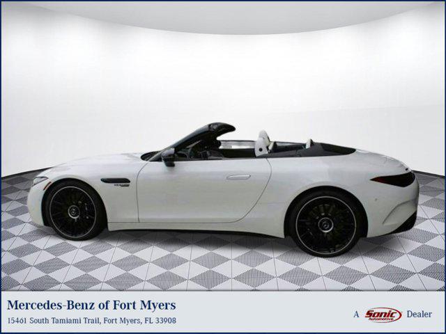 new 2025 Mercedes-Benz AMG SL 55 car, priced at $173,390