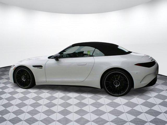 new 2025 Mercedes-Benz AMG SL 55 car, priced at $173,390