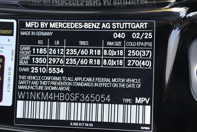new 2025 Mercedes-Benz GLC 300 car, priced at $54,385