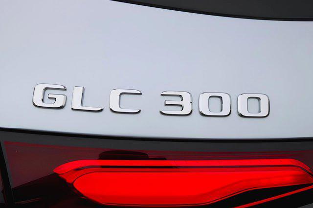new 2025 Mercedes-Benz GLC 300 car, priced at $59,995