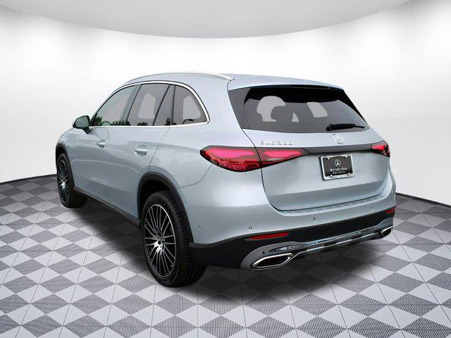 new 2025 Mercedes-Benz GLC 300 car, priced at $59,995