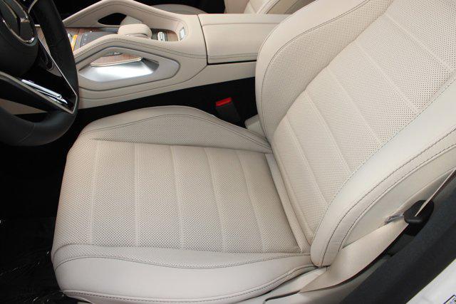 new 2025 Mercedes-Benz GLE 580 car, priced at $108,315